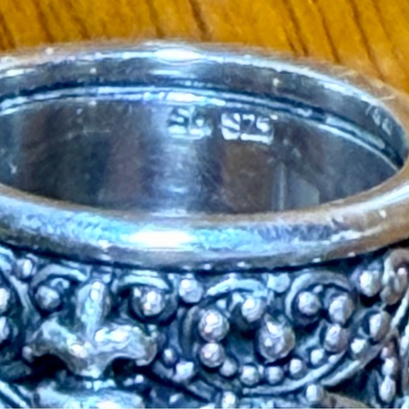 Sara Blaine Filigree Sterling Silver Band with Fleur de Lys Sz 6.75 - 7 - Picture 2 of 3